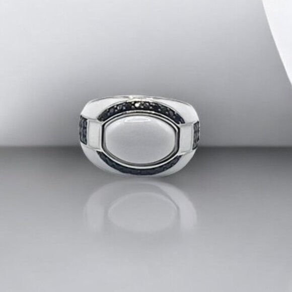 White Agate and Black Spinel Ring in 925 Sterling Silver